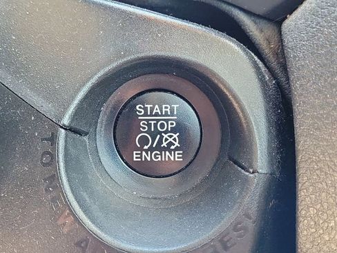 Used 2021 Jeep Renegade Limited AWD/4WD image 29