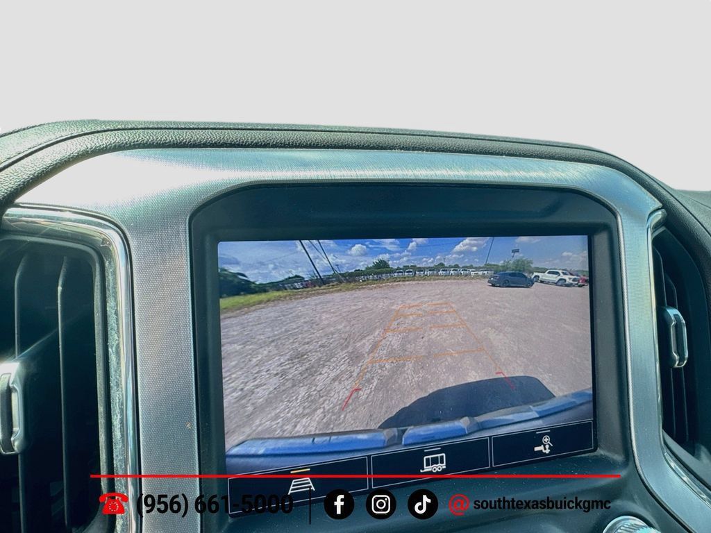 Used 2022 GMC Sierra 1500 SLT RWD image 17