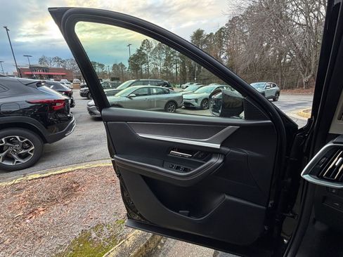 Used 2025 MAZDA CX-90 3.3 Turbo w/ Preferred Package image 18