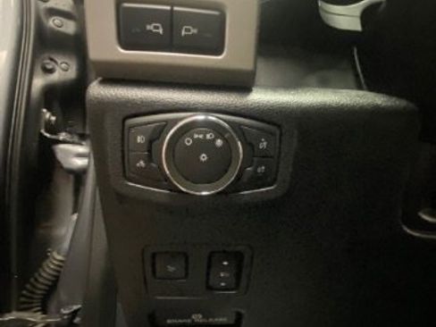 Used 2021 Ford F250 Lariat image 28