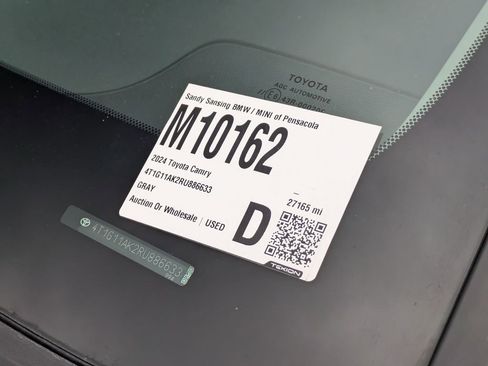 Used 2024 Toyota Camry SE image 6