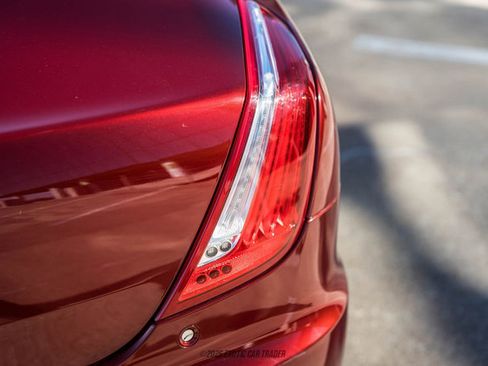 Used 2012 Jaguar XJ RWD image 82