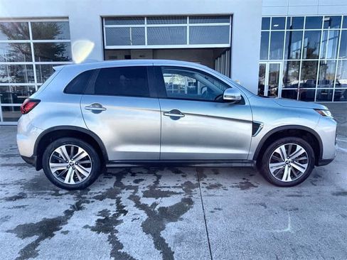 Used 2021 Mitsubishi Outlander Sport SE image 7
