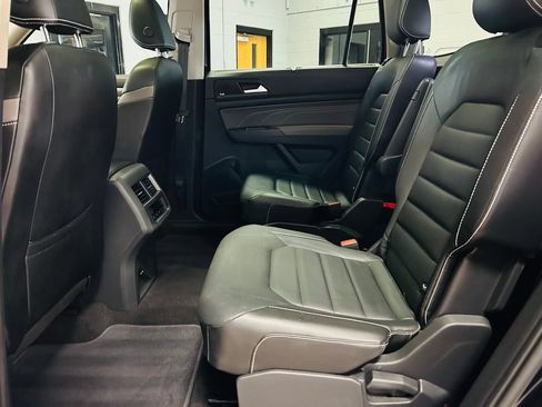 Used 2022 Volkswagen Atlas SEL Premium AWD/4WD image 12