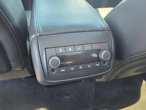 Used 2015 GMC Acadia Denali AWD/4WD image 27