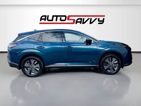 Used 2025 Nissan Murano SL image 8