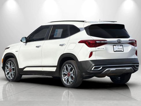 Used 2021 Kia Seltos SX w/ SX Sunroof Package image 6