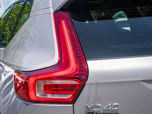 New 2026 Volvo XC40 B5 Plus w/ Climate Package AWD/4WD image 7