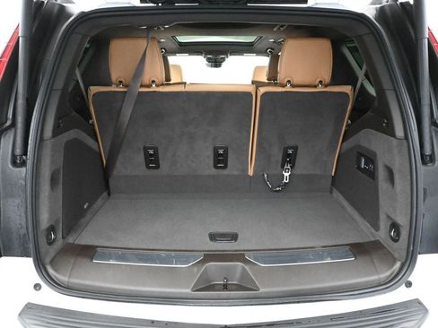 Used 2024 Cadillac Escalade Sport w/ LPO, ONYX Package image 48