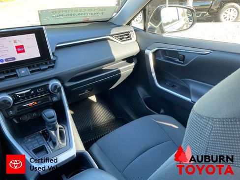 Certified 2025 Toyota RAV4 LE AWD/4WD image 23