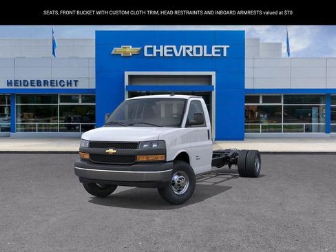 New 2025 Chevrolet Express 3500 w/ Power Convenience Package image 9