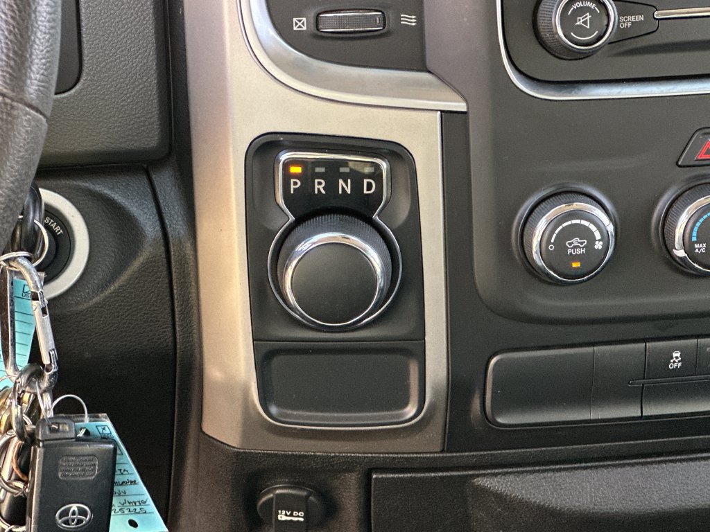 Used 2019 RAM 1500 Classic SLT RWD image 19
