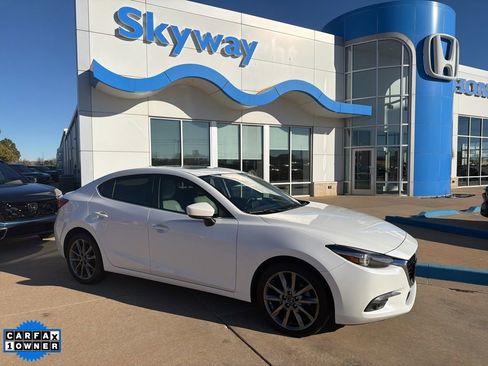 Used 2018 MAZDA MAZDA3 Grand Touring image 1