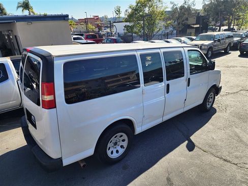 Used 2014 Chevrolet Express 1500 LS image 2