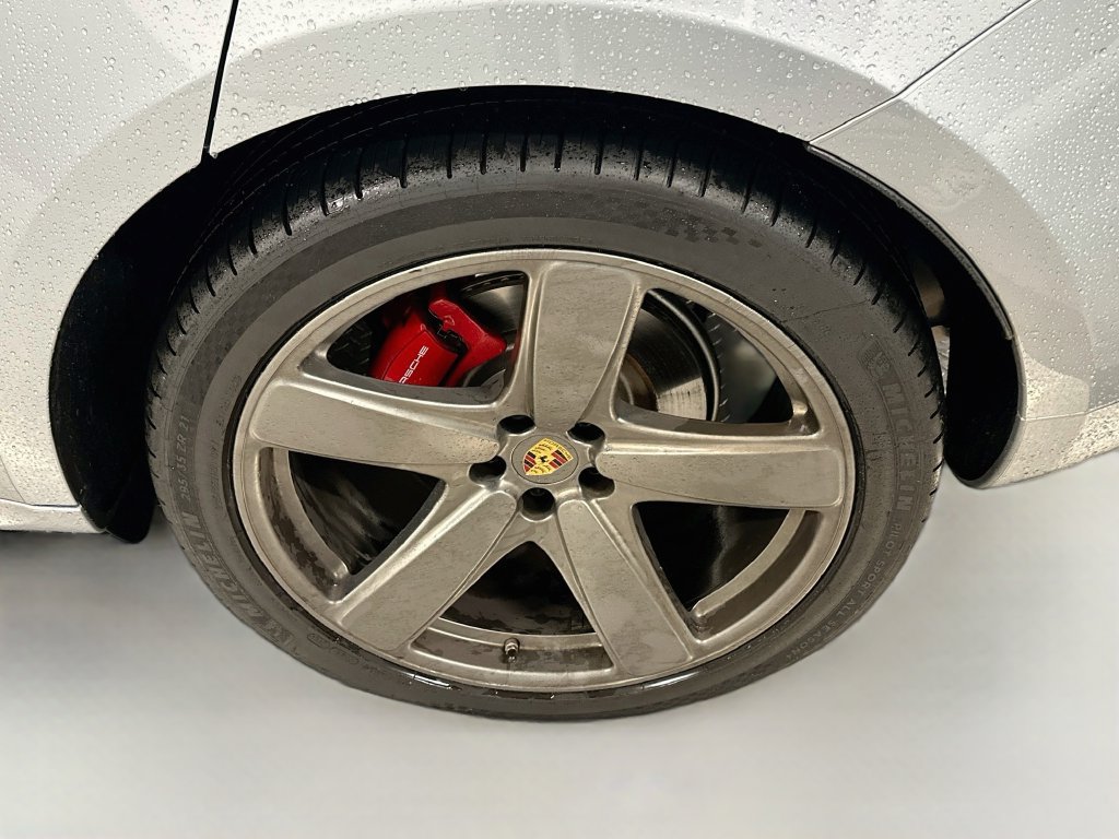 Certified 2021 Porsche Macan GTS AWD/4WD image 34