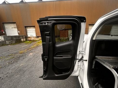Used 2022 Chevrolet Colorado LT w/ Fleet Safety Package AWD/4WD image 18