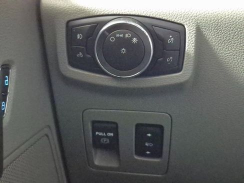 Used 2020 Ford F150 XLT w/ Equipment Group 302A Luxury image 16