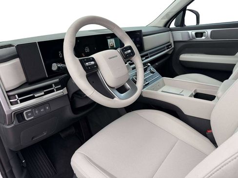 New 2026 Hyundai Santa Fe SE FWD image 9