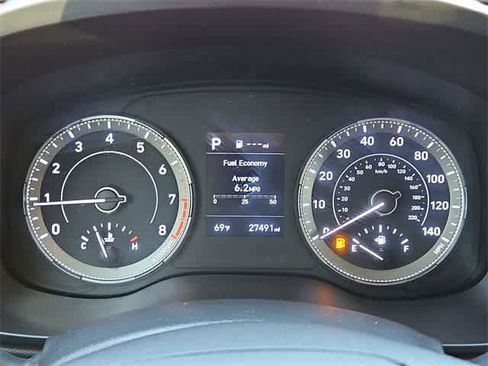 Used 2022 Hyundai Venue Limited image 31