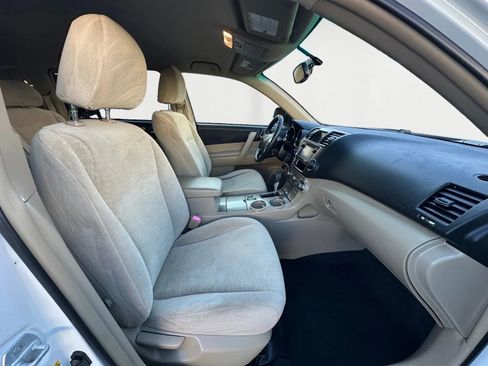 Used 2013 Toyota Highlander Hybrid image 14