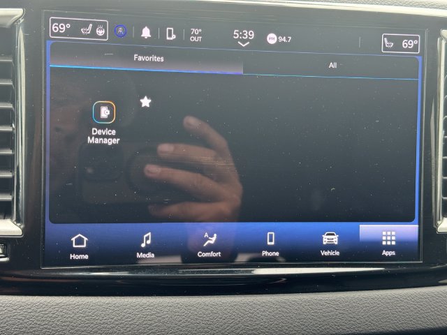 Certified 2024 Chrysler Pacifica Touring-L FWD image 33