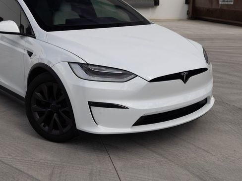 Used 2022 Tesla Model X AWD/4WD image 8