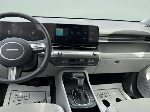 Used 2024 Hyundai Kona SEL FWD image 22
