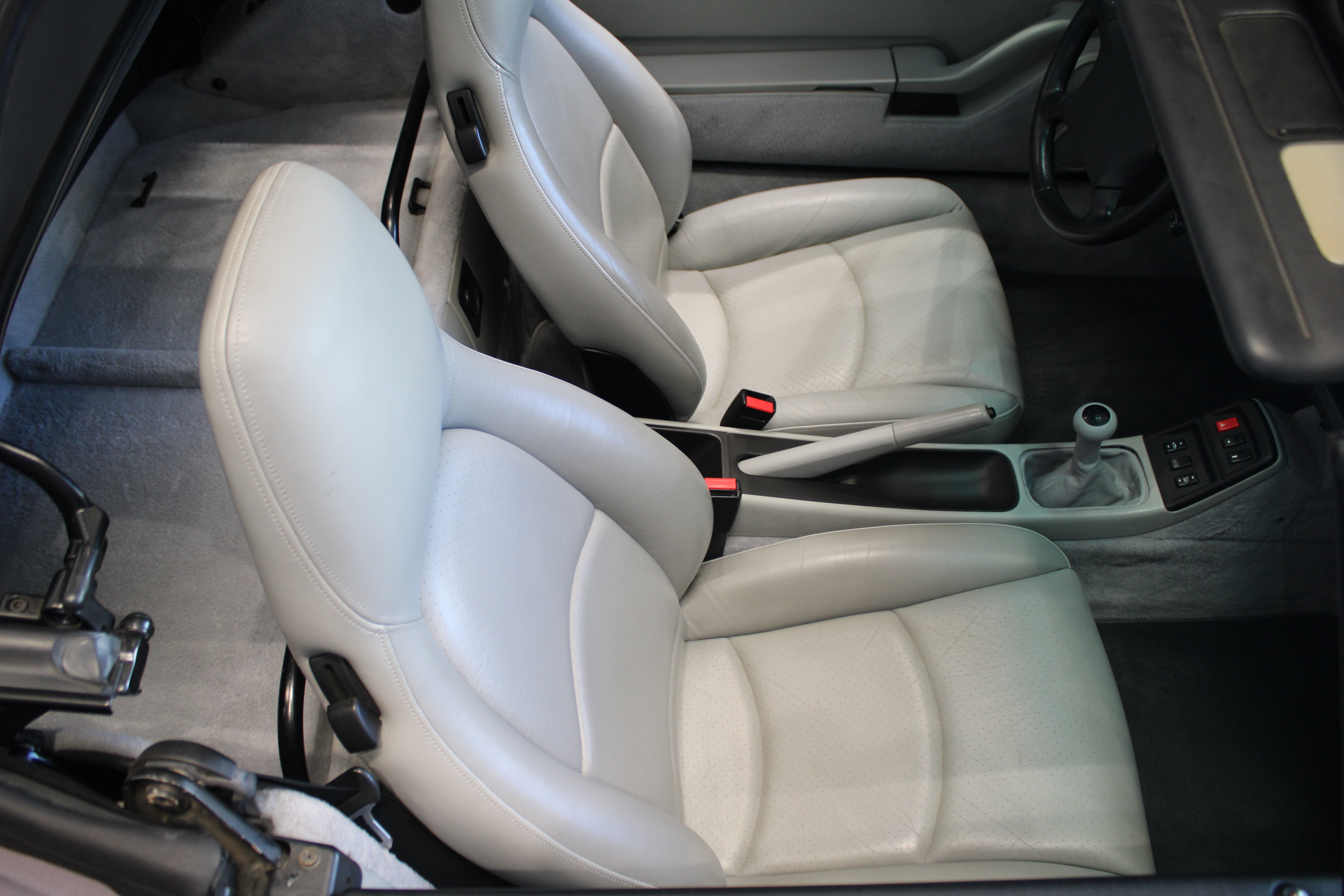 Used 1996 Porsche 911 Carrera RWD image 23
