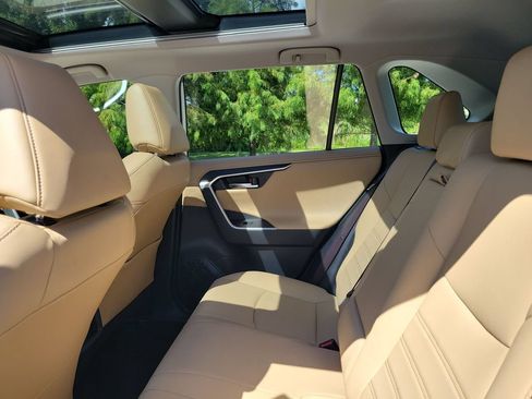 Used 2019 Toyota RAV4 Limited w/ Advanced Technology Package FWD image 25