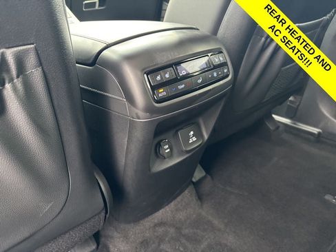 Used 2024 Hyundai Palisade Calligraphy AWD/4WD image 7