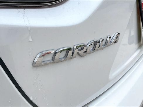 Used 2023 Toyota Corolla SE w/ SE Premium Package FWD image 31
