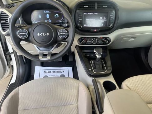 Used 2023 Kia Soul LX FWD image 19