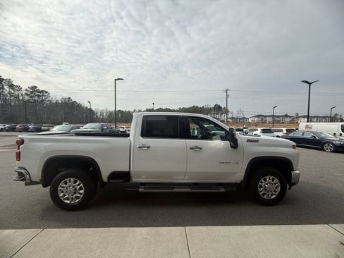 Used 2020 Chevrolet Silverado 2500 LTZ w/ LTZ Plus Package image 7