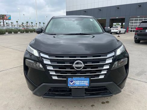 Certified 2025 Nissan Rogue S FWD image 6