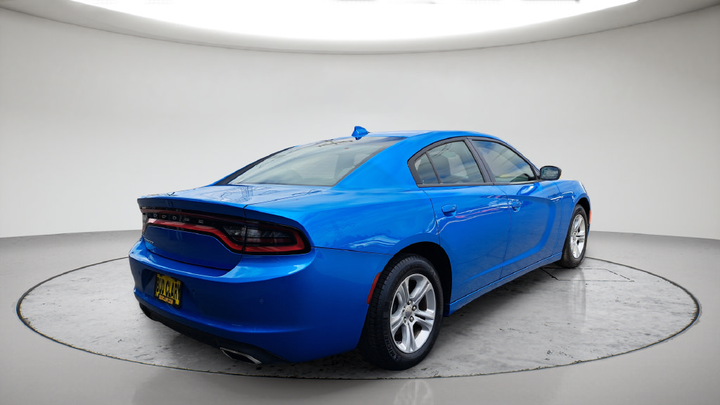 Used 2023 Dodge Charger SXT w/ Cold Weather Package RWD image 5