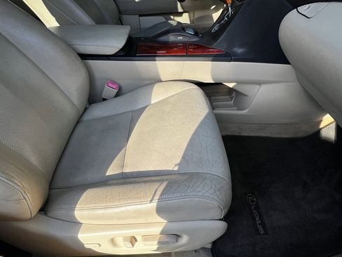 Used 2011 Lexus RX 450h AWD w/ Premium Pkg image 45