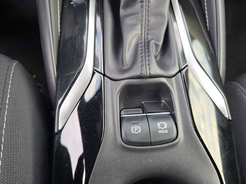 Used 2022 Toyota Corolla SE image 32