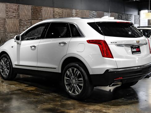 Used 2019 Cadillac XT5 Premium Luxury FWD image 10