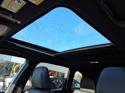 Certified 2025 Subaru Forester Limited image 8