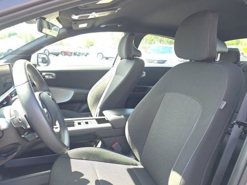 Used 2024 Hyundai Ioniq 6 SE RWD image 5
