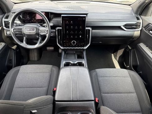 Used 2025 GMC Acadia Elevation AWD/4WD image 12