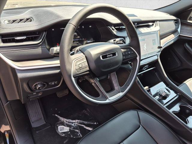 New 2026 Jeep Grand Cherokee Limited AWD/4WD image 3