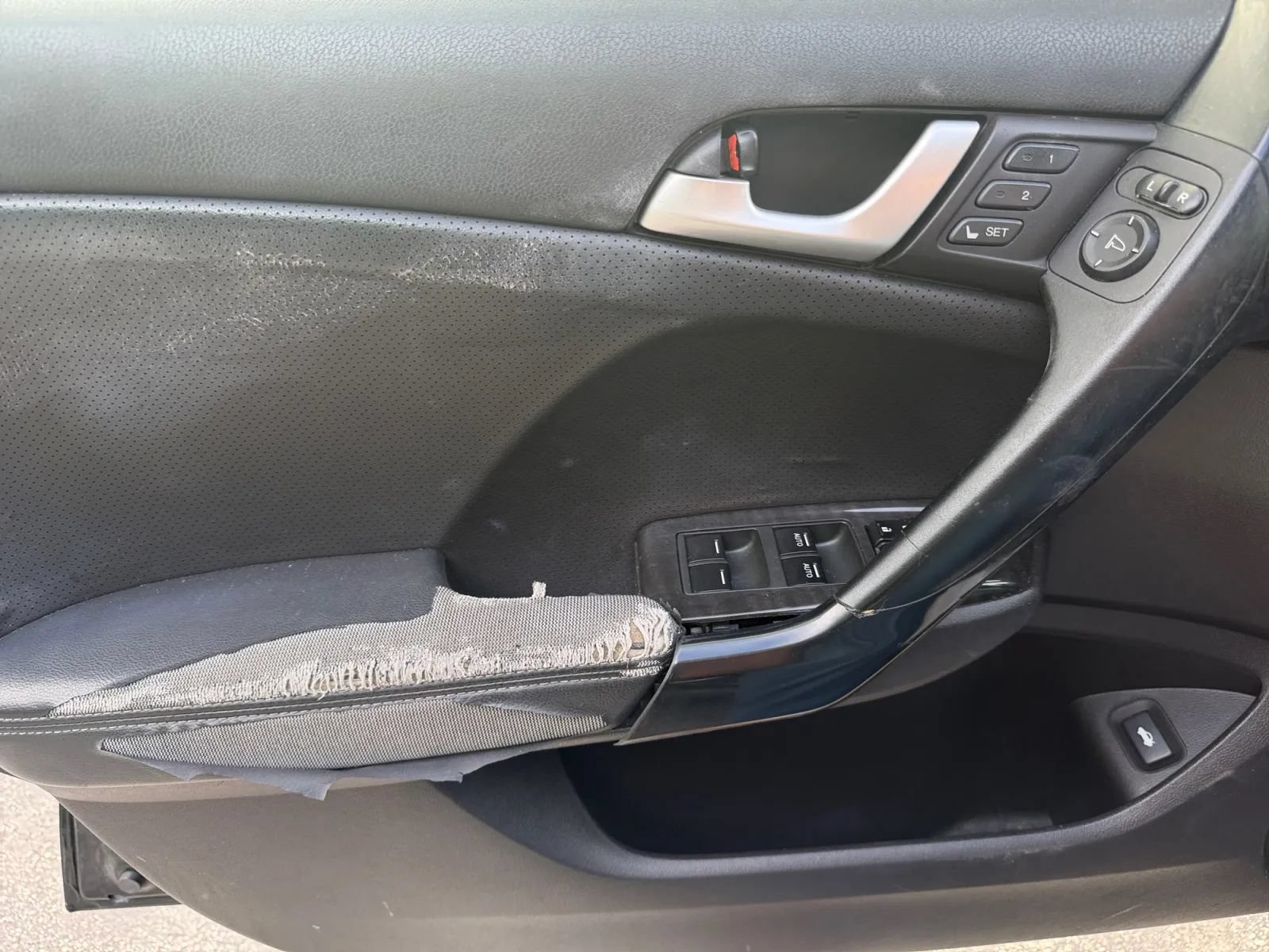 Used 2012 Acura TSX Sedan FWD image 17