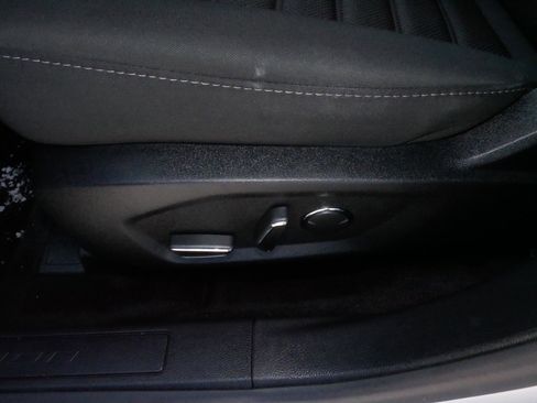 Used 2018 Ford Fusion SE image 20