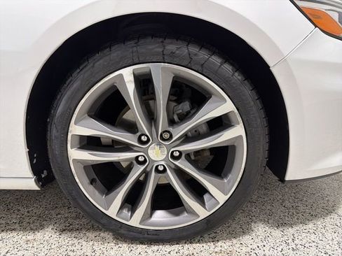 Used 2019 Chevrolet Malibu Premier image 30