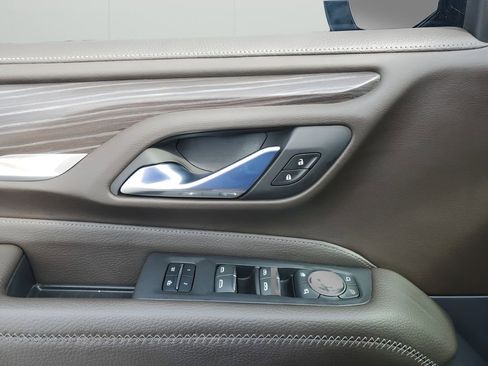 Certified 2023 GMC Yukon XL Denali image 27