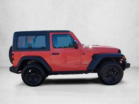 Used 2018 Jeep Wrangler Sport image 4
