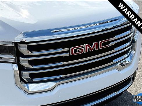 Used 2023 GMC Acadia SLE image 32