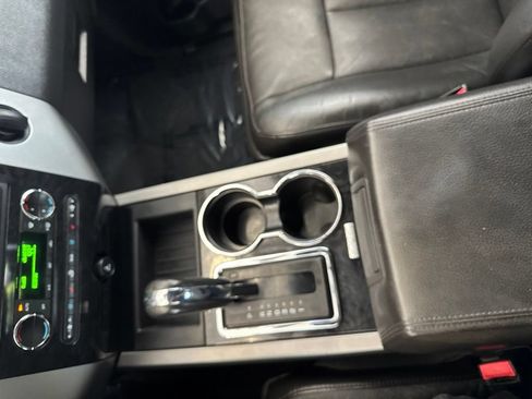 Used 2012 Ford Expedition EL Limited RWD image 19