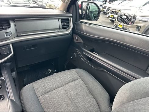 Certified 2022 Ford Expedition XLT image 14